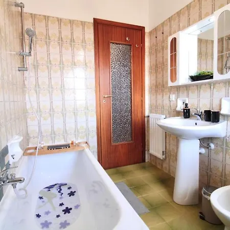 - Disco Paradise Apartman *